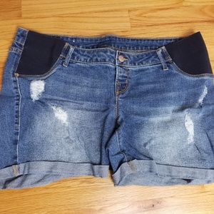 Women's Old Navy Maternity Shorts 10